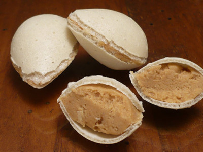 Almendras rellenas